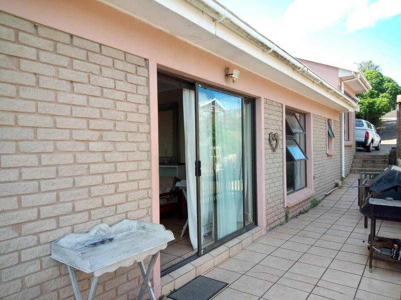 3 Bedroom Property for Sale in Dana Bay Western Cape